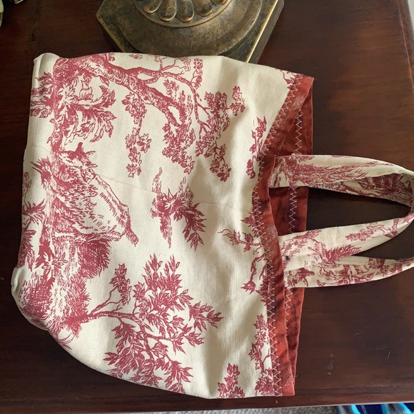 Red Toile Fabric small bucket bag - Picture 6 of 12